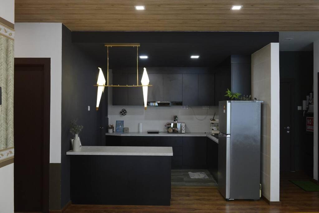 8pax Cozy Home Stay Jazz Suites 1 Vivacity Kuching Sarawak 3BR Luaran gambar